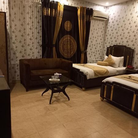 Premier Inn Johar Town Lahore Ngoại thất bức ảnh