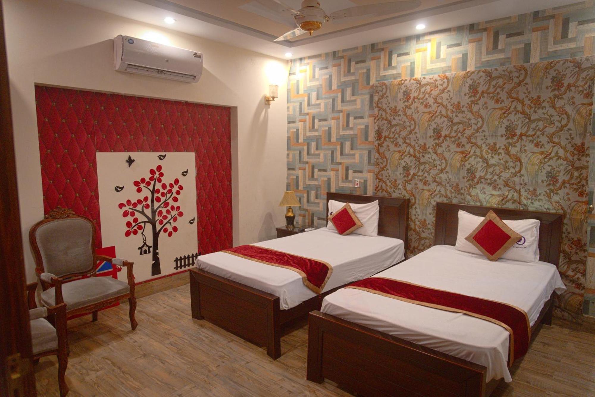 Premier Inn Johar Town Lahore Ngoại thất bức ảnh