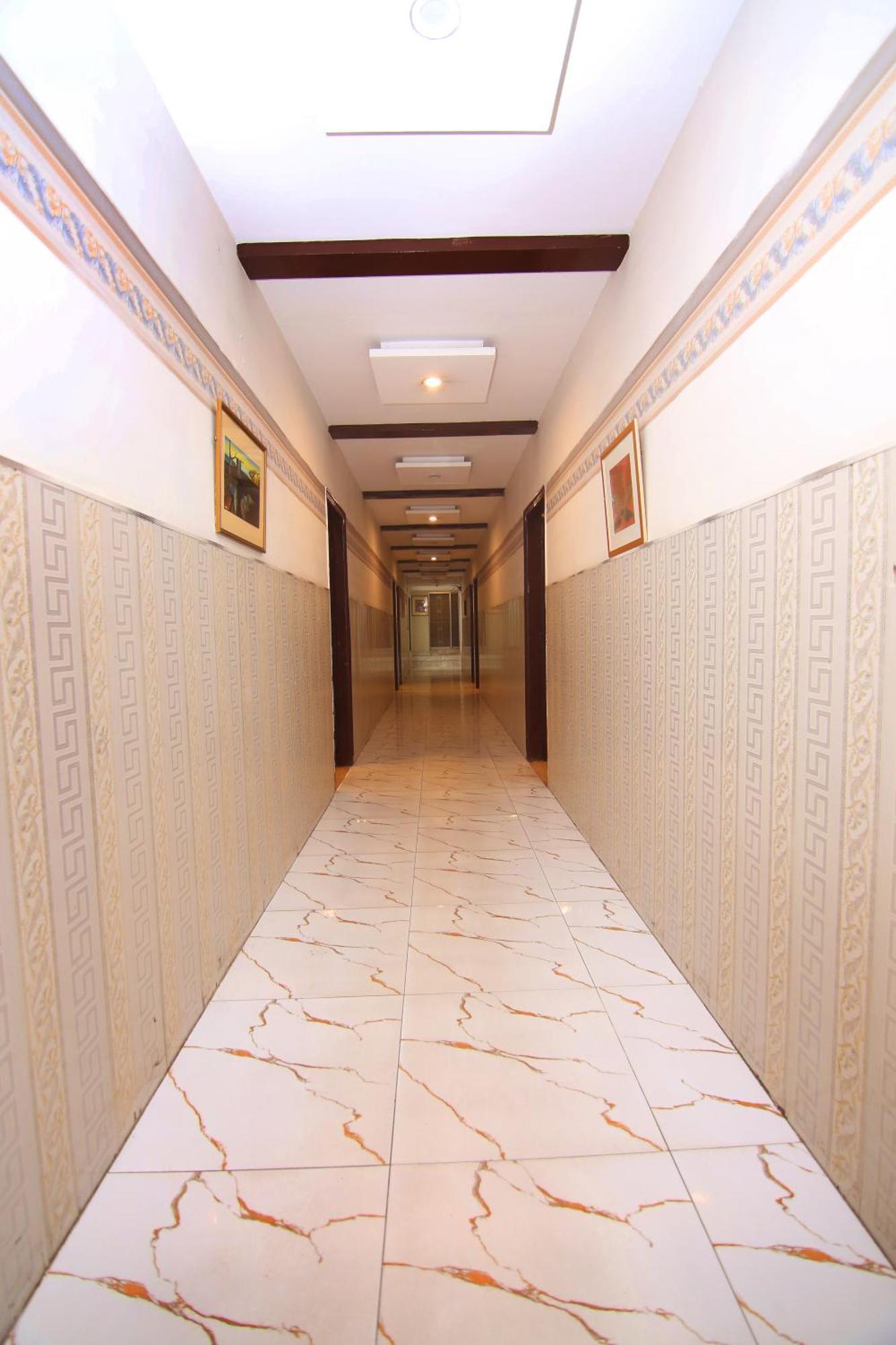 Premier Inn Johar Town Lahore Ngoại thất bức ảnh